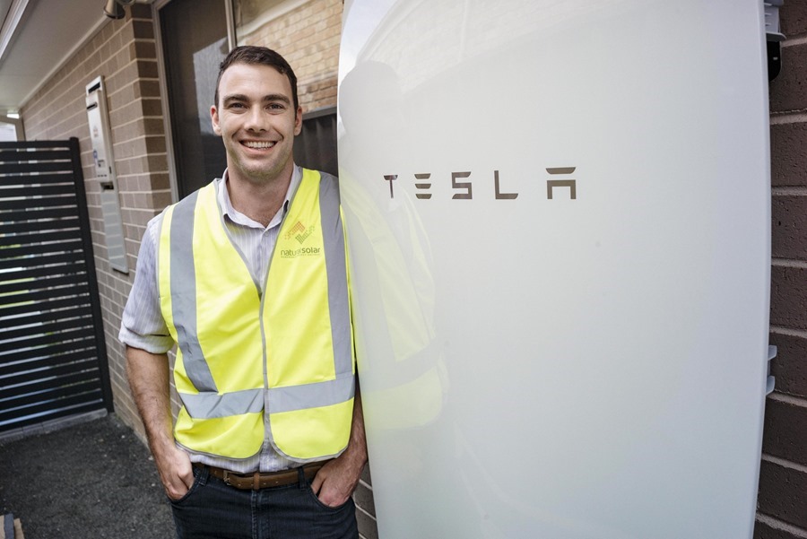 Oliver Coleman_Natural Solar Engineer & Tesla Powerwall