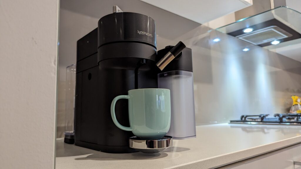 Krups Nespresso Expert&Milk XN6018, Espresso & Cappuccino Machines Reviews  and Comments